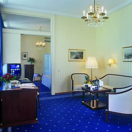 Hotel Ambassador