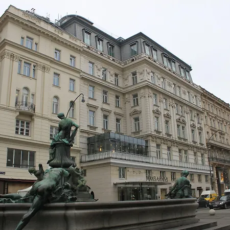 Hotel Ambassador