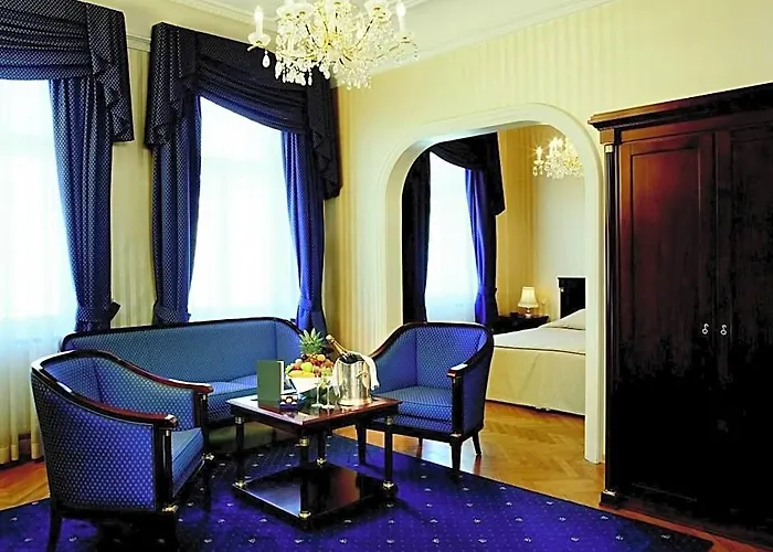 Ambassador Hotel 5*