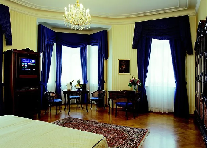Hotel Ambassador