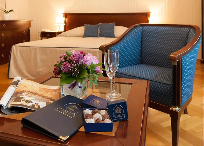 Hotel Ambassador